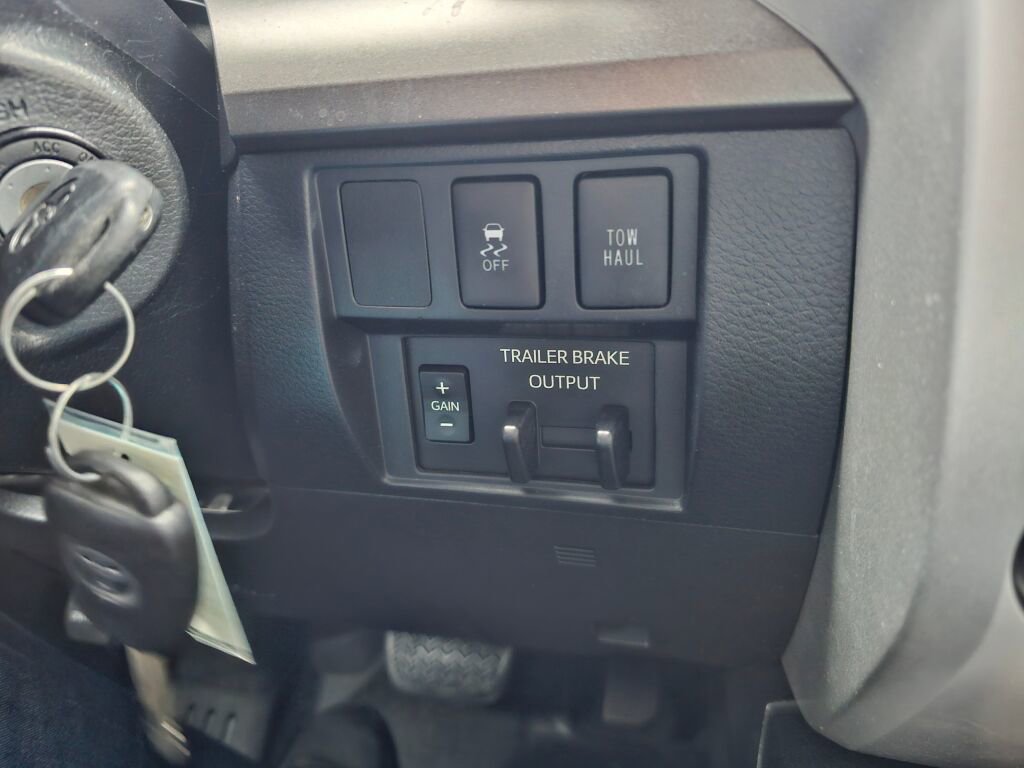 Used 2018 Toyota Tundra SR5 image 40