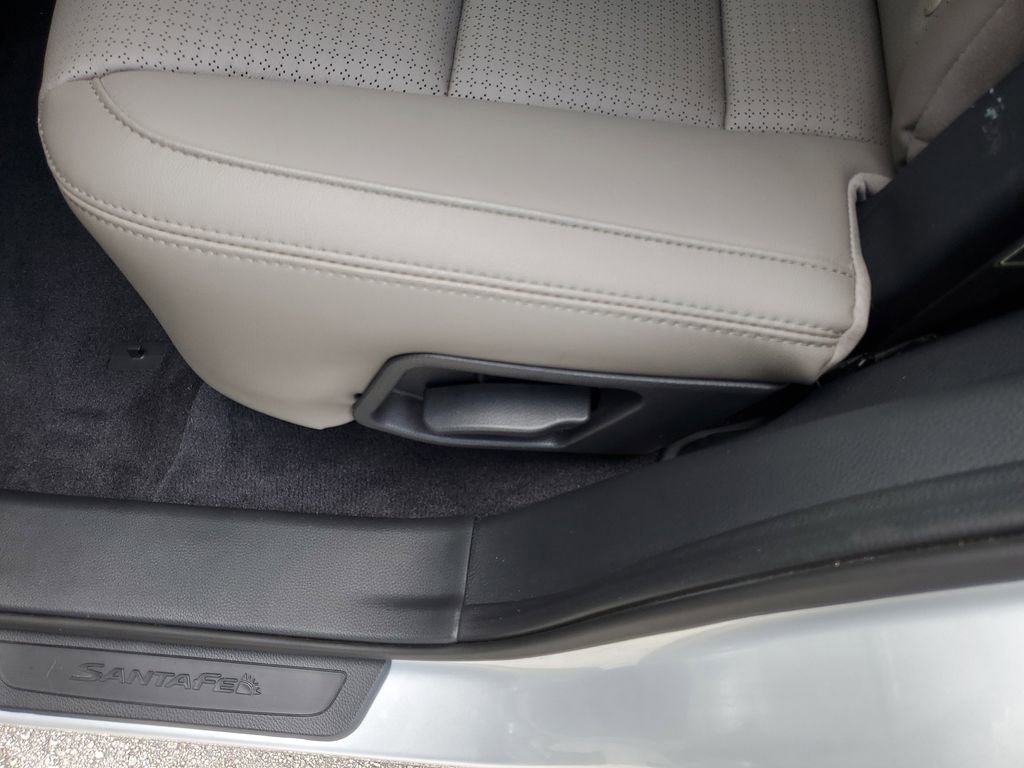 Used 2016 Hyundai Santa Fe Sport w/ Option Group 03 image 14