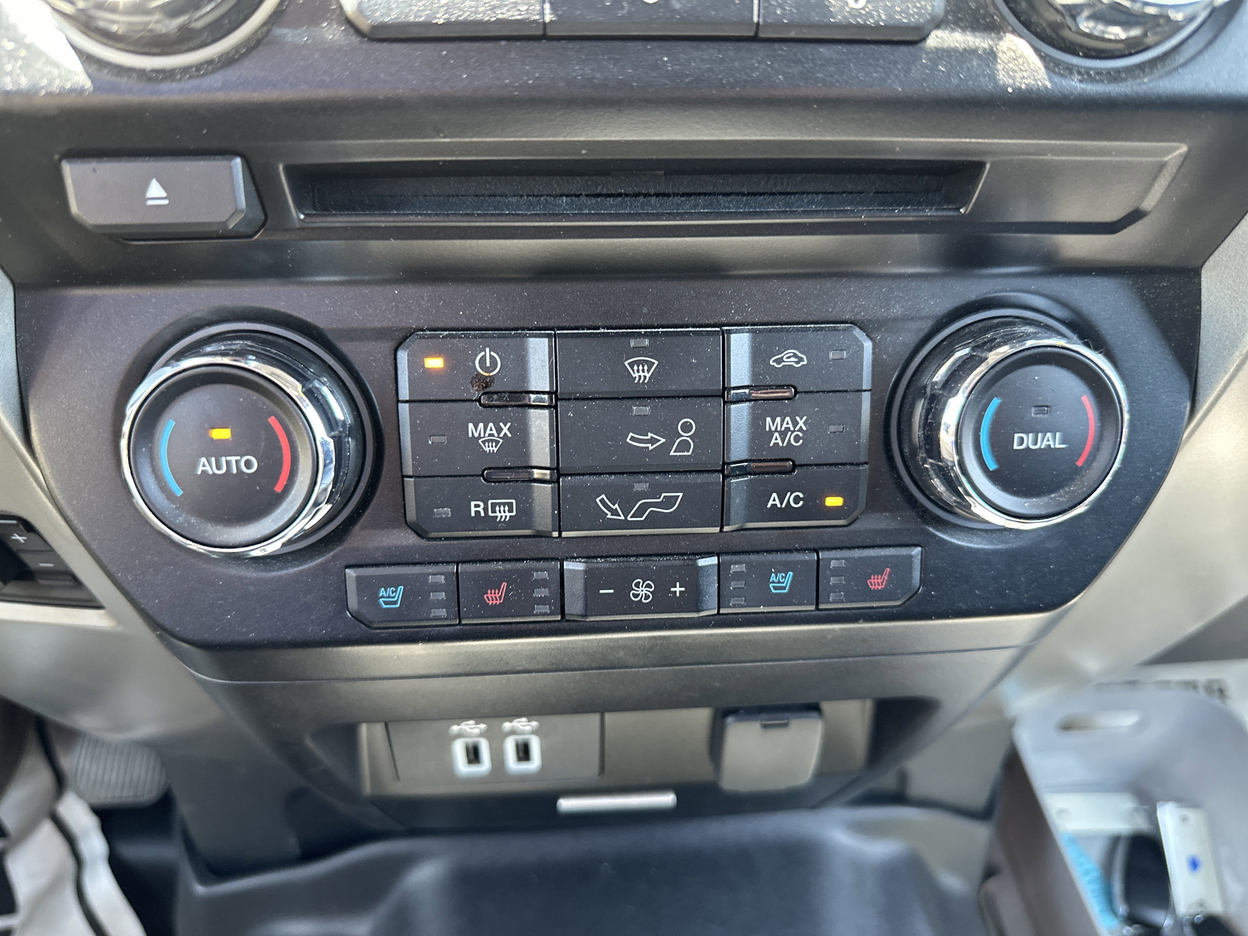 Used 2017 Ford F150 Lariat AWD/4WD image 27