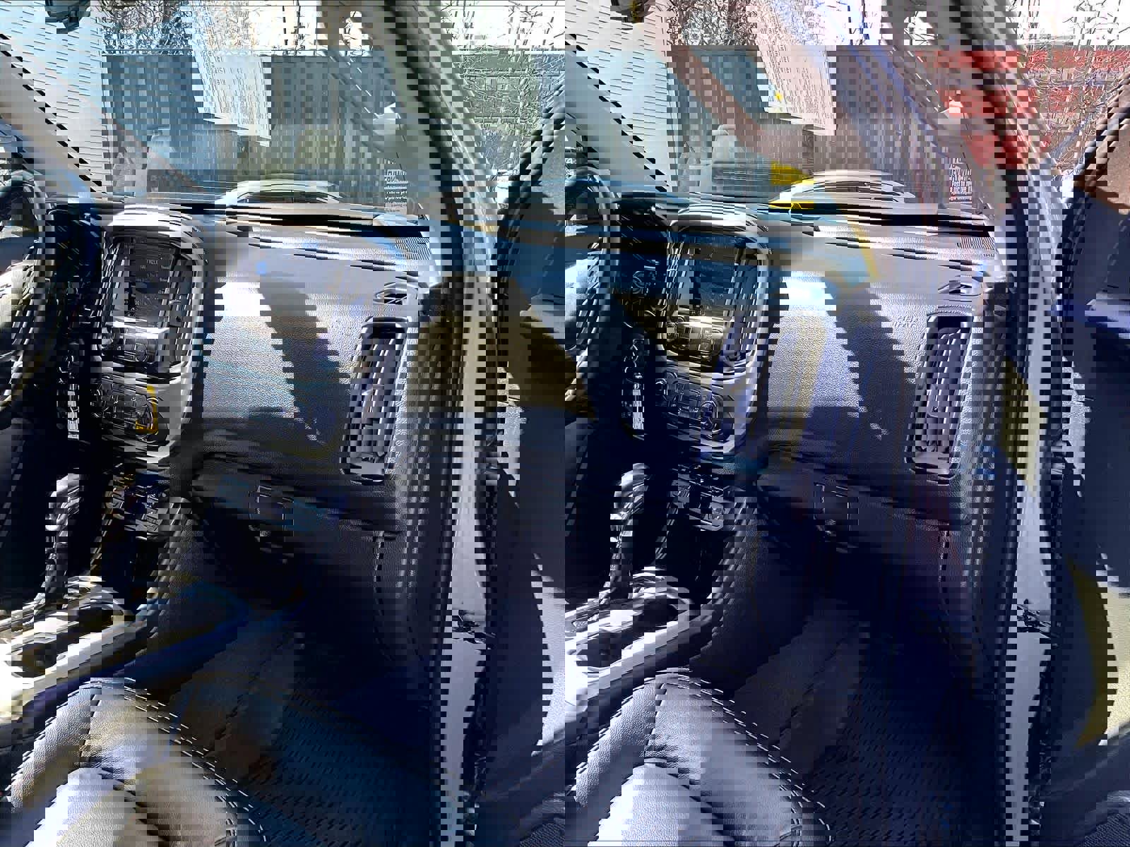 Used 2022 Chevrolet Colorado ZR2 image 13