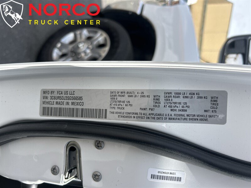 Used 2025 RAM 2500 Big Horn AWD/4WD image 15