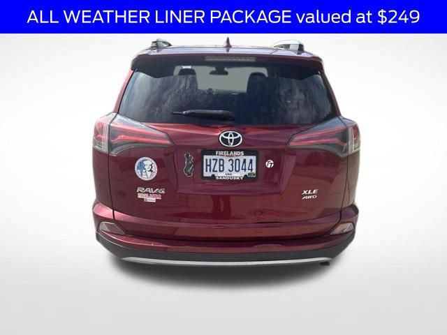 Used 2018 Toyota RAV4 XLE AWD/4WD image 5