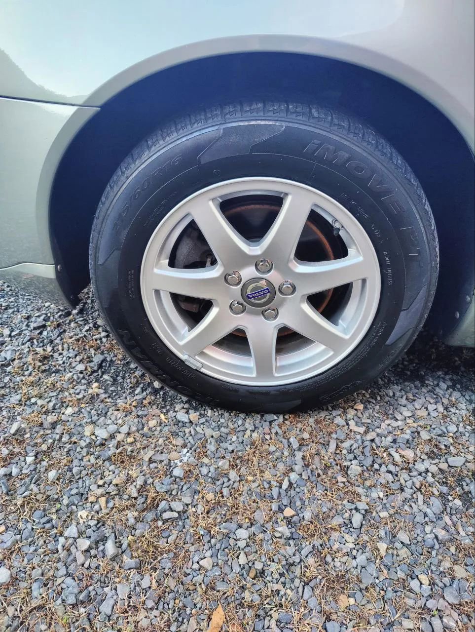 Used 2008 Volvo V70 image 4