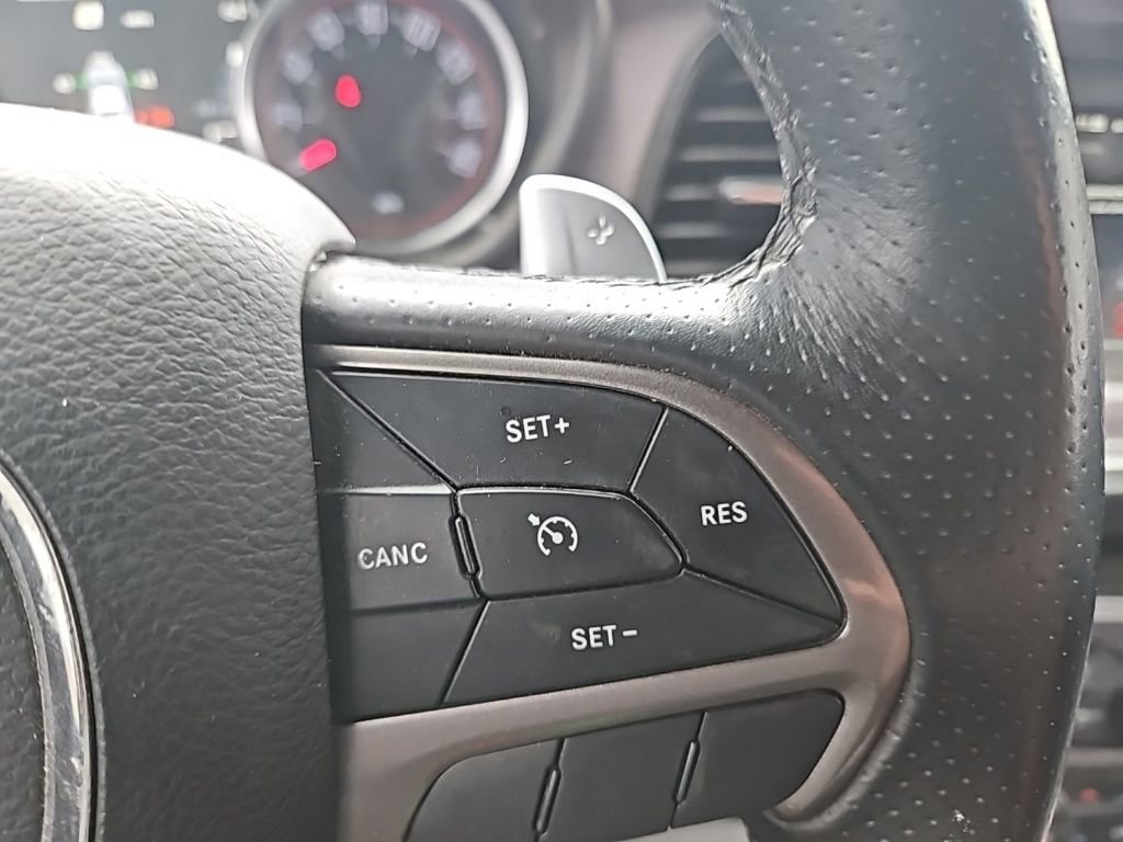 Used 2019 Dodge Challenger R/T image 17