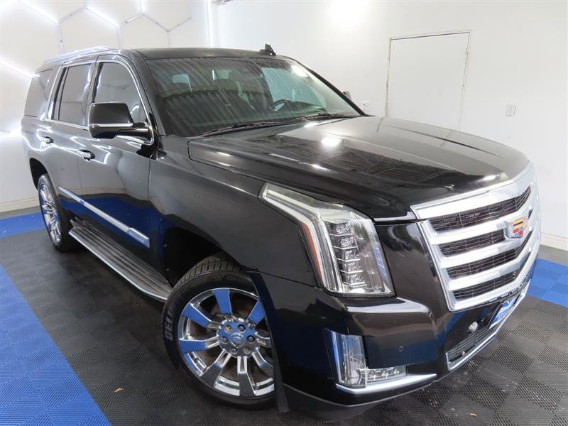 Used 2016 Cadillac Escalade Luxury RWD image 5