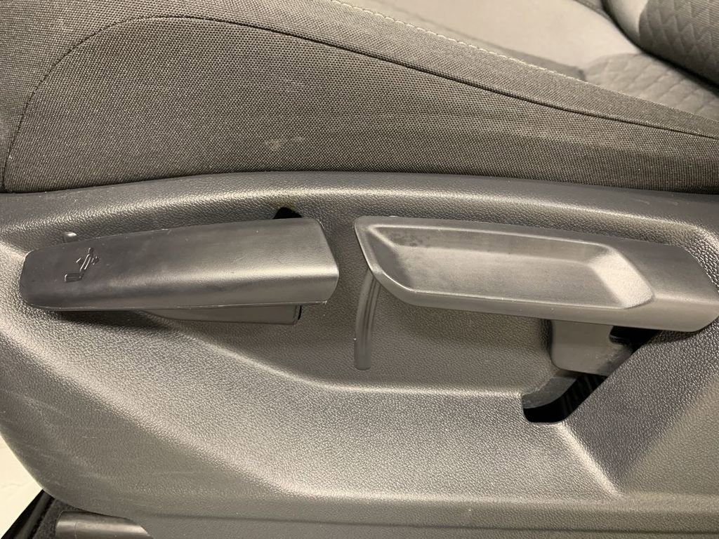 Used 2019 Volkswagen Tiguan S w/ Driver Assistance Package image 10