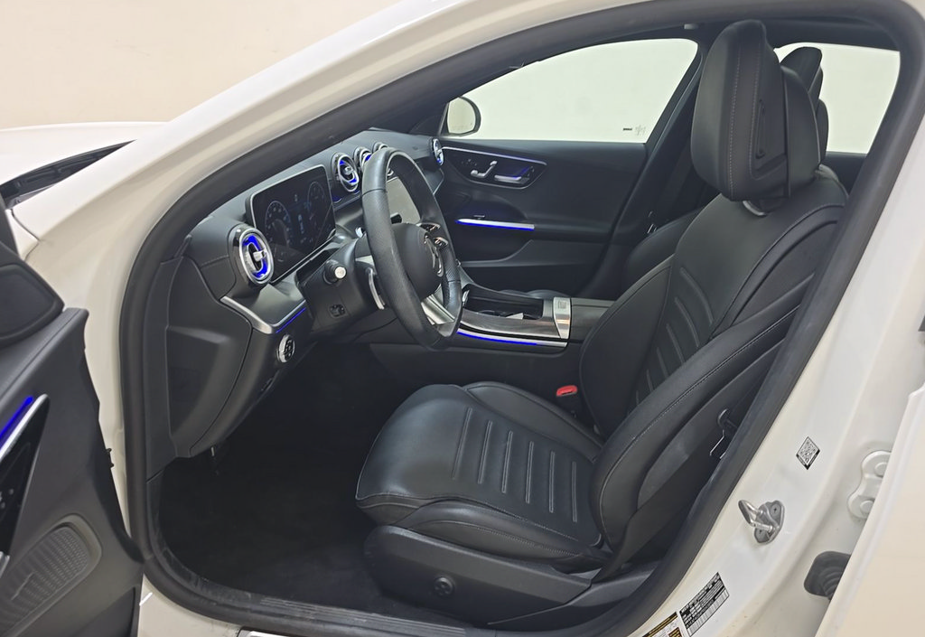 Used 2023 Mercedes-Benz C 300 Sedan image 4
