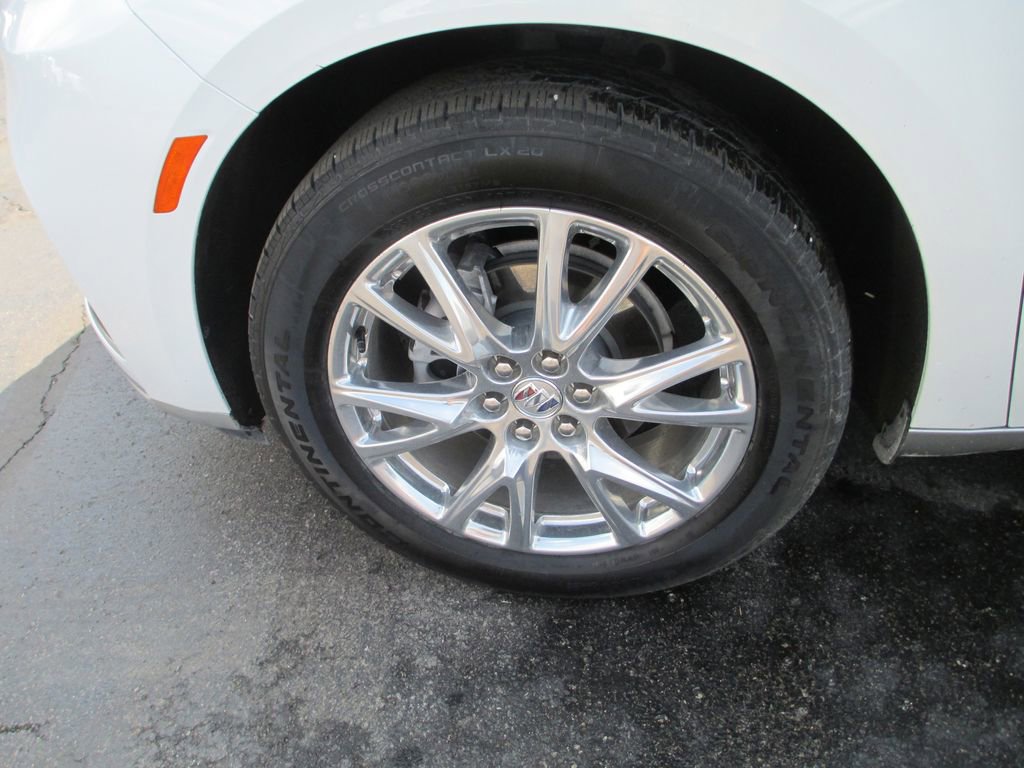 Used 2023 Buick Enclave Essence w/ Experience Buick Package AWD/4WD image 15