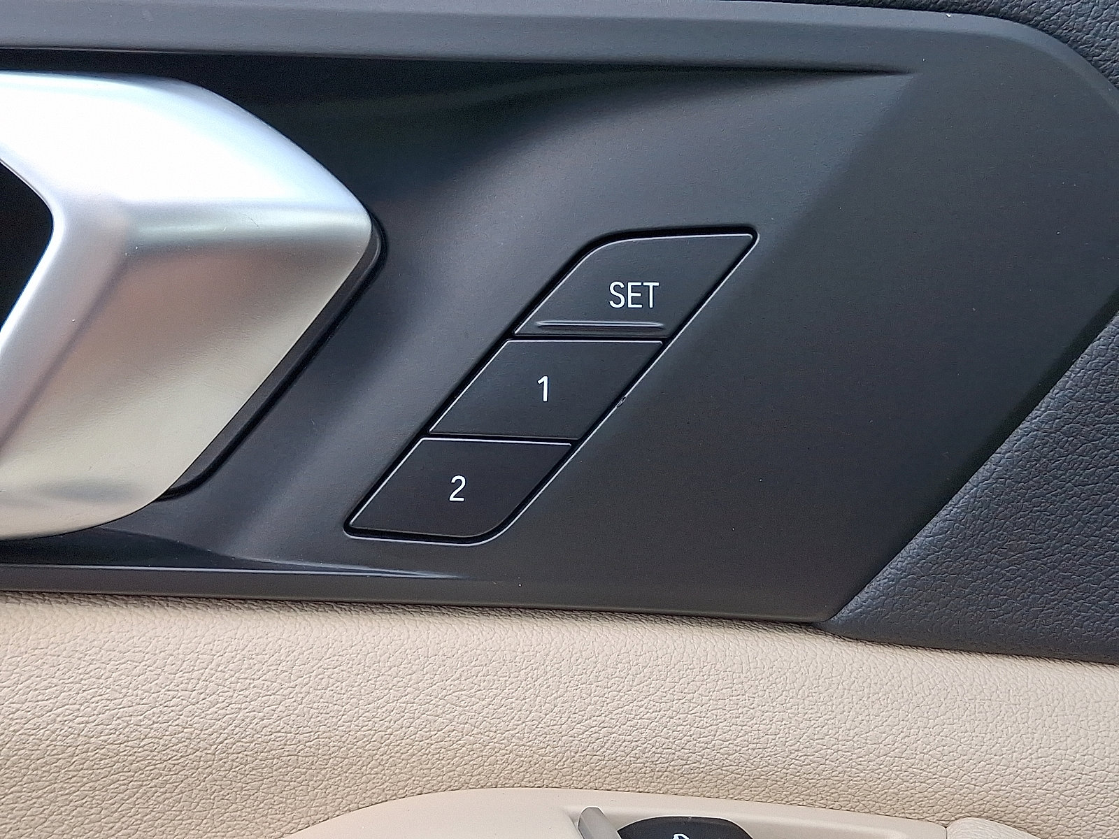 Used 2022 BMW X5 xDrive40i w/ Premium Package image 27
