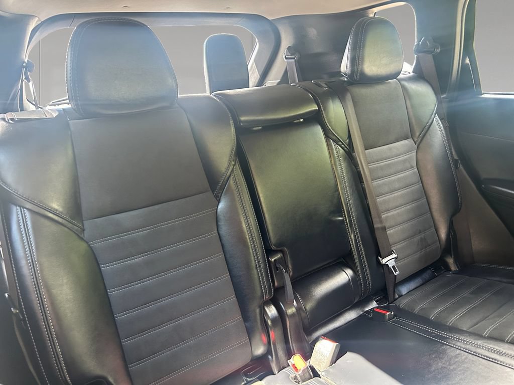 Used 2025 Mitsubishi Outlander SE AWD/4WD image 18