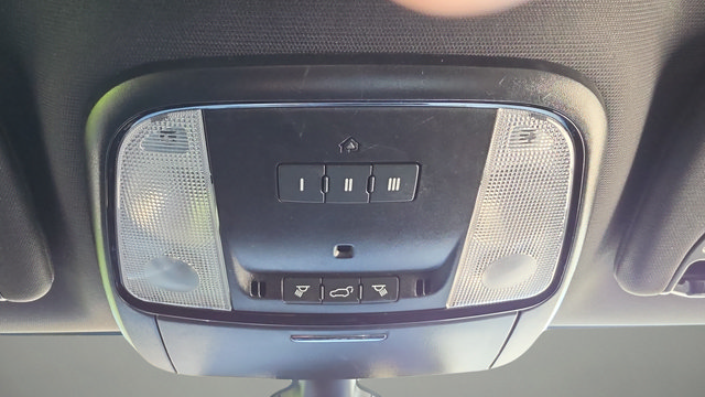 Used 2025 Dodge Durango GT AWD/4WD image 13