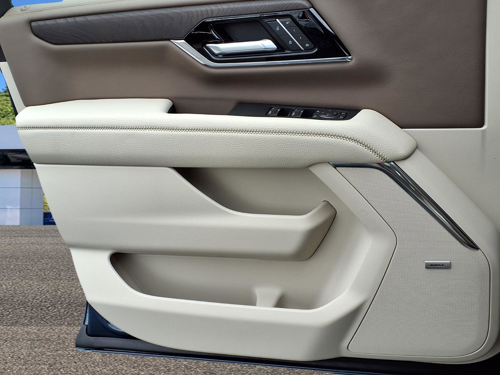 New 2026 GMC Yukon XL Denali image 21