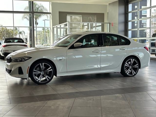 Used 2023 BMW 330e xDrive w/ Driving Assistance Package image 10