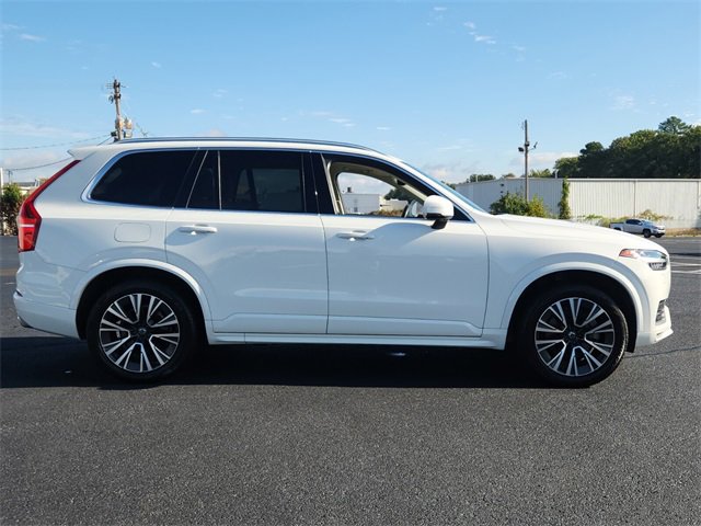 Used 2020 Volvo XC90 T6 Momentum image 2
