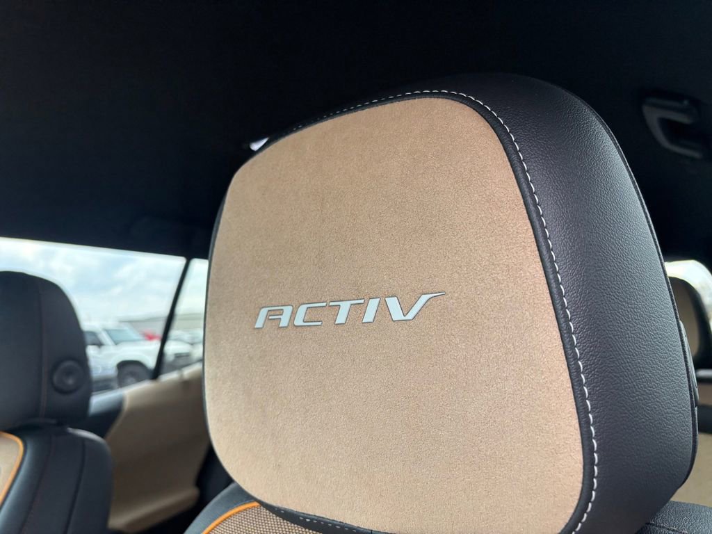 Used 2026 Chevrolet Equinox ACTIV w/ Convenience Package III FWD image 13