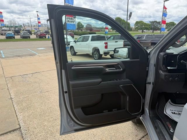 Certified 2024 Chevrolet Silverado 1500 RST AWD/4WD image 13