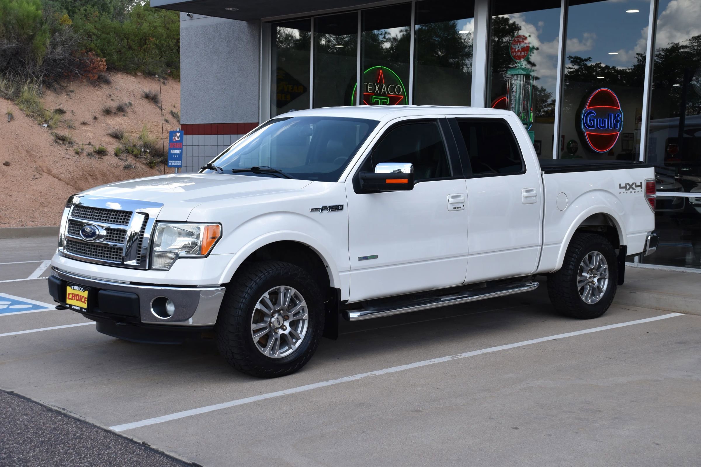 Used 2014 Ford F150 Lariat w/ Equipment Group 501A Mid
