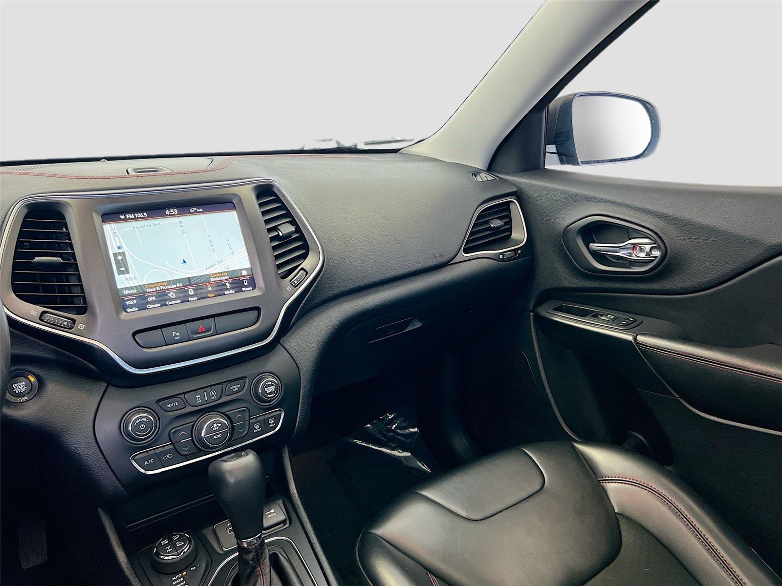 Used 2019 Jeep Cherokee Trailhawk w/ Comfort/Convenience Group image 25