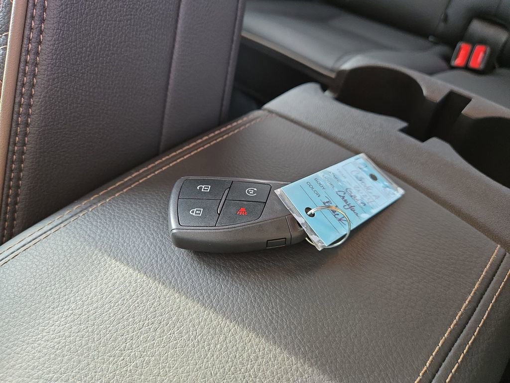 Used 2024 GMC Canyon Denali w/ LPO, Denali Black Edition image 29