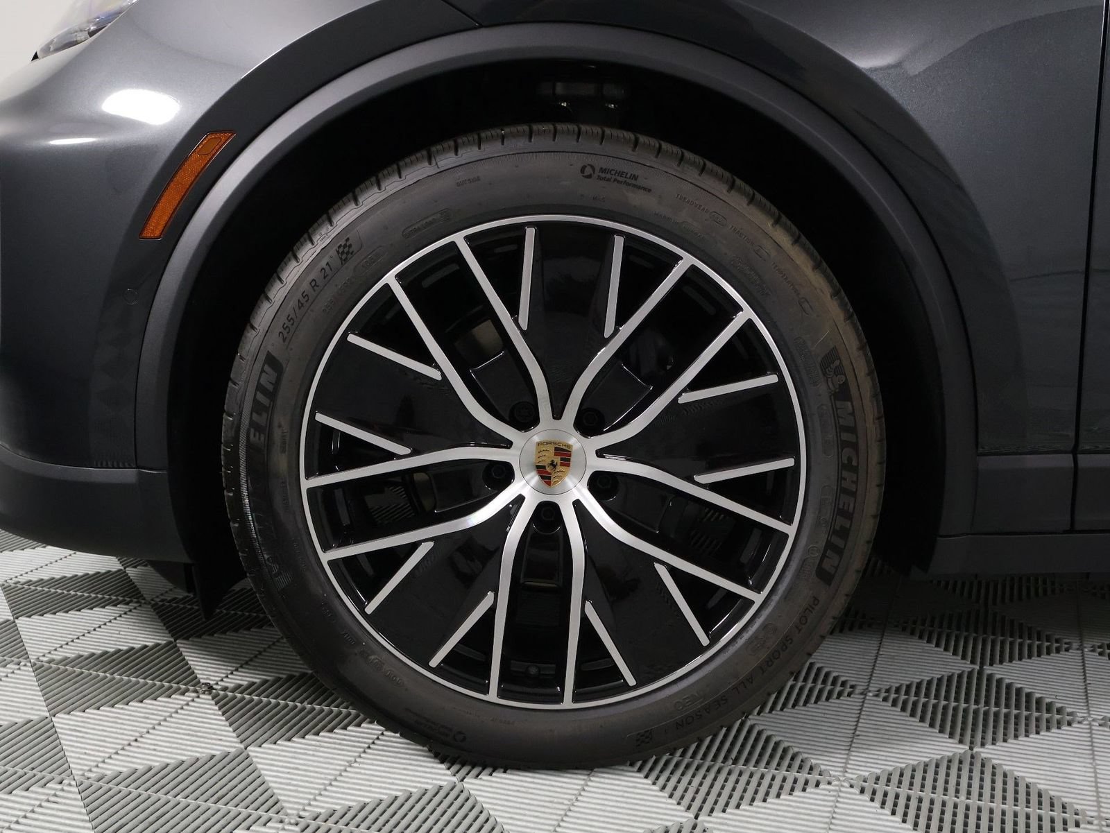 New 2026 Porsche Macan Electric RWD image 17