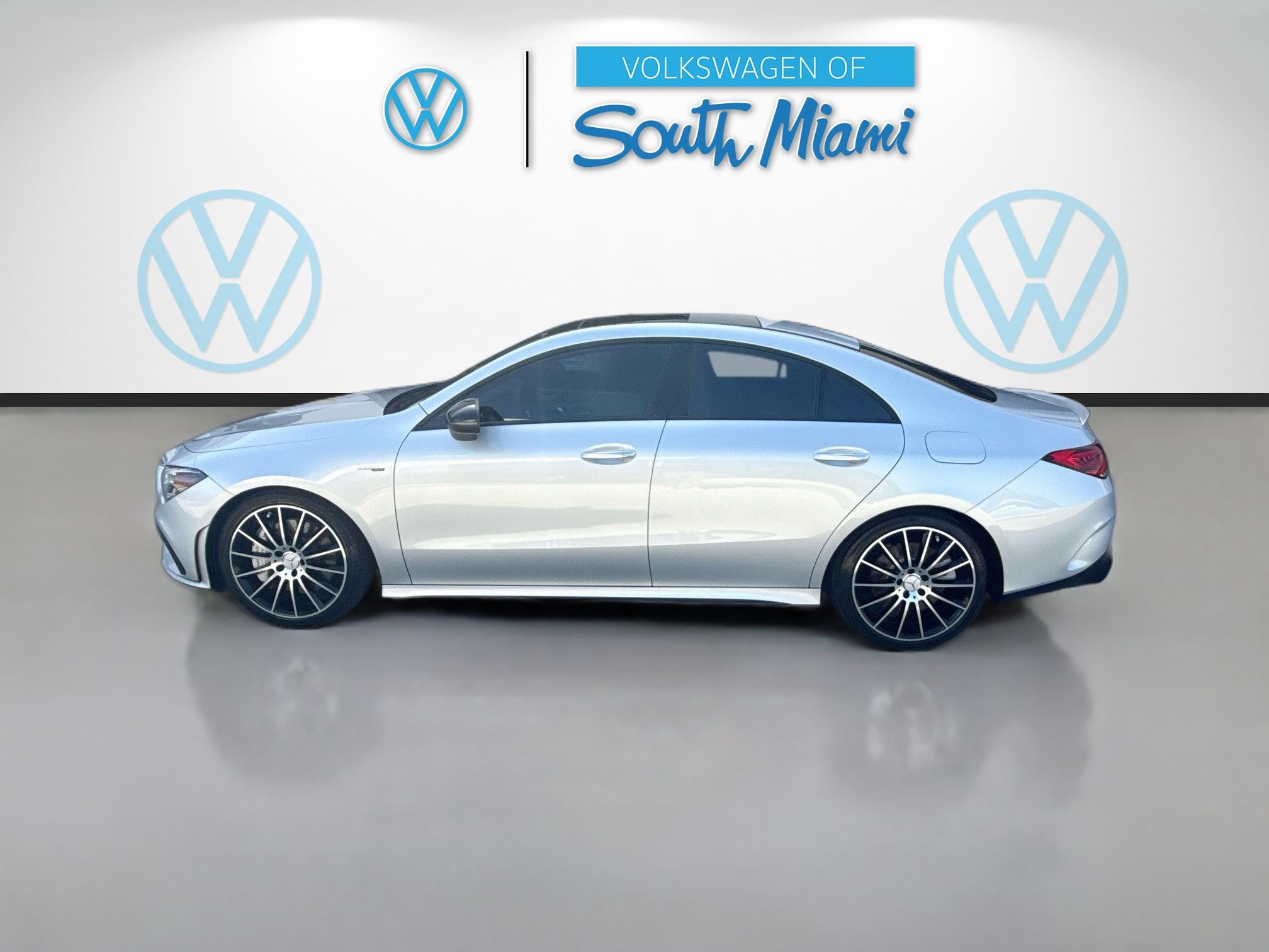 Used 2023 Mercedes-Benz CLA 35 AMG 4MATIC w/ AMG Night Package image 4