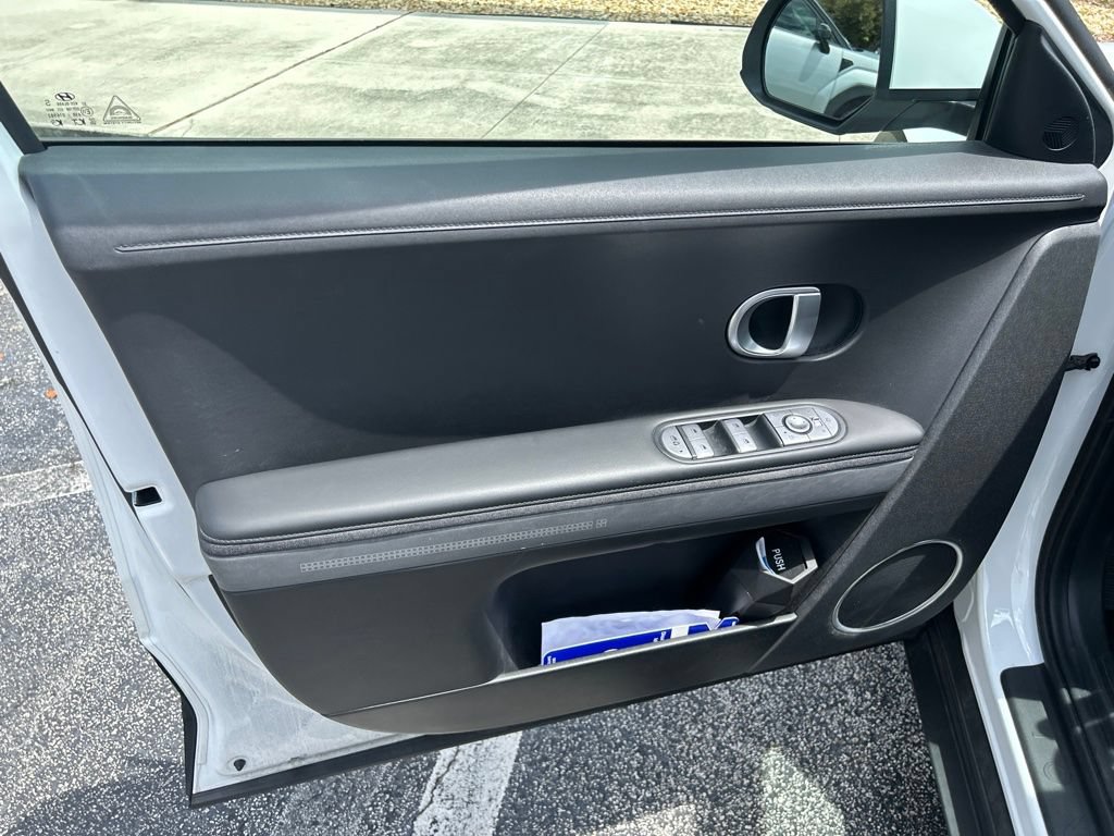 Used 2023 Hyundai Ioniq 5 SEL w/ Cargo Package RWD image 15