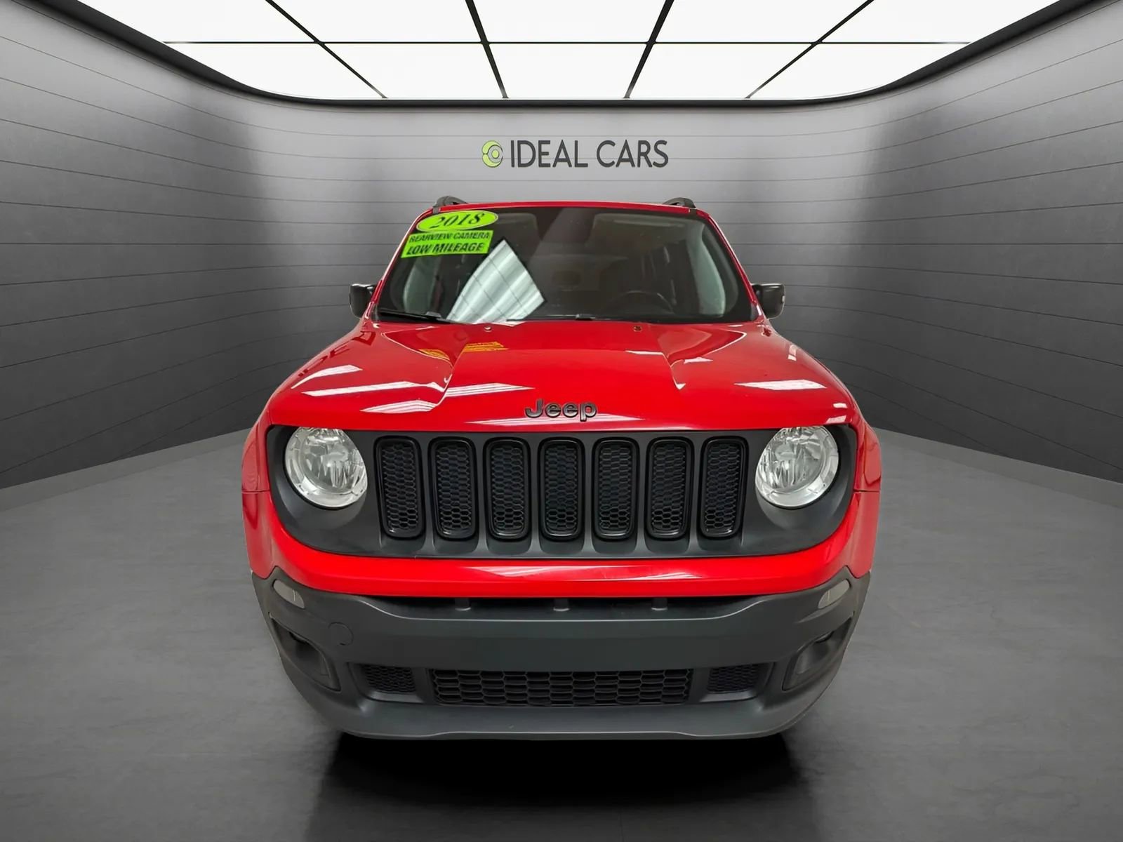 Used 2018 Jeep Renegade Altitude FWD image 2