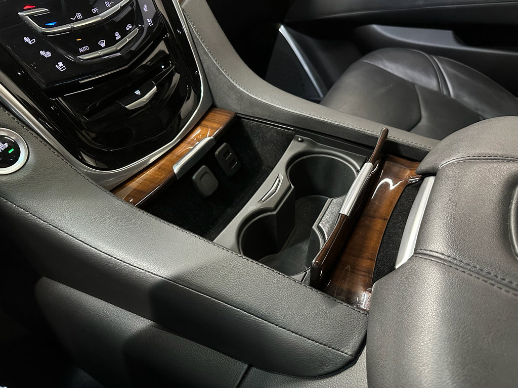 Used 2020 Cadillac Escalade Luxury image 37