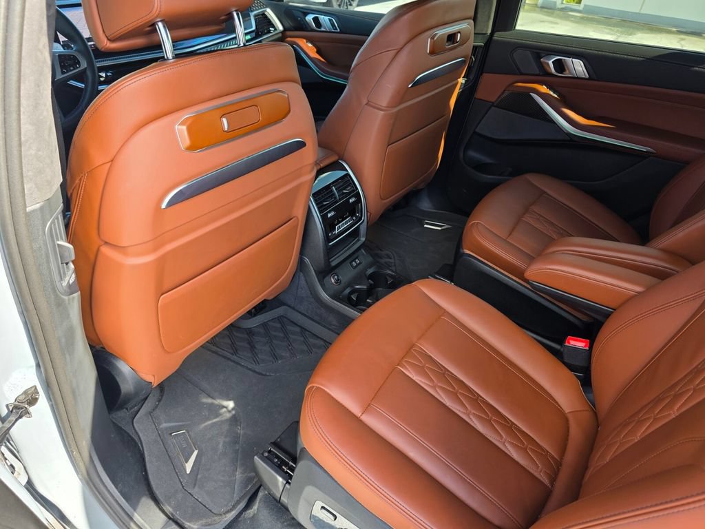 Certified 2025 BMW X7 M60i w/ Climate Comfort Package AWD/4WD image 15