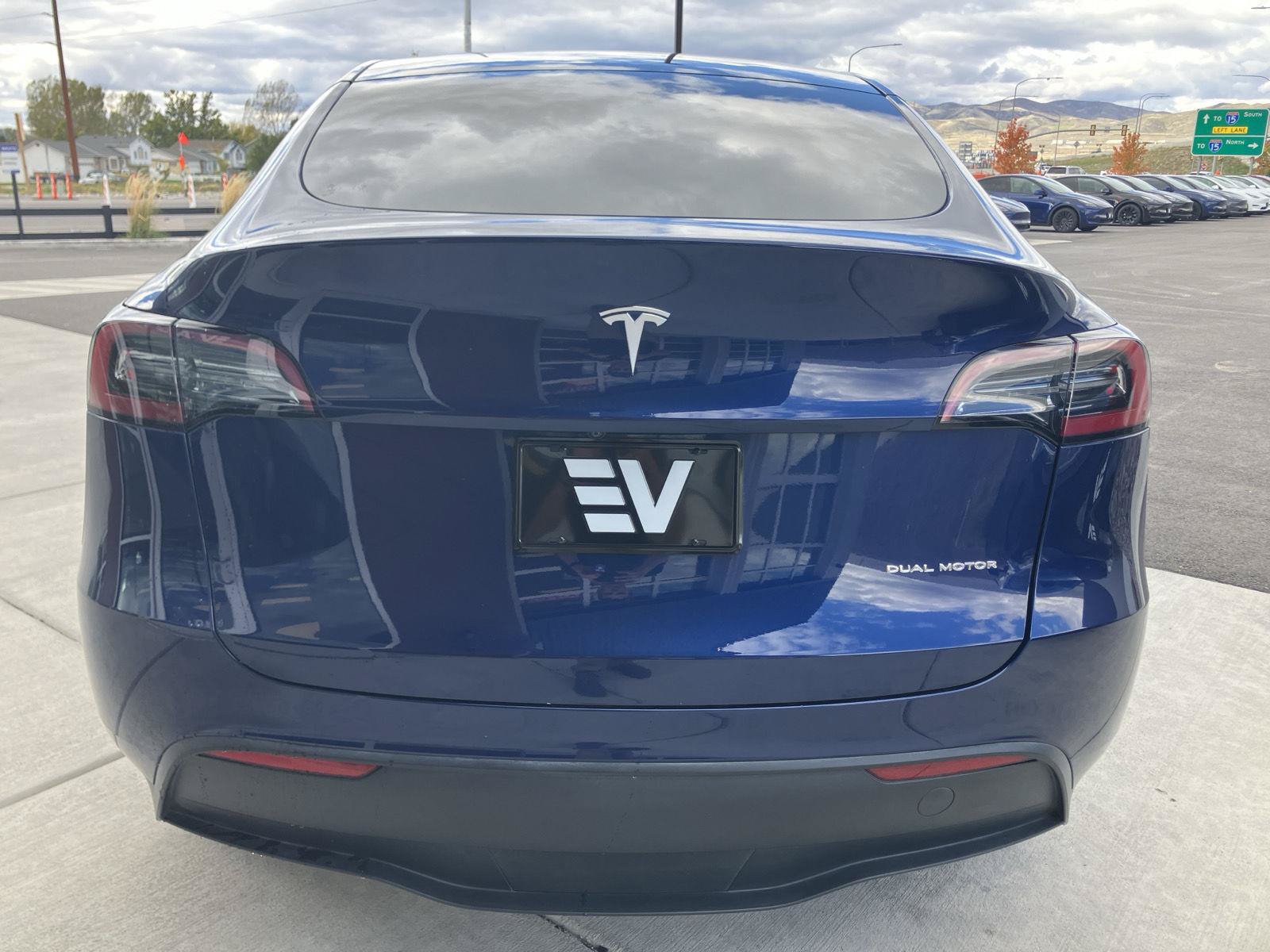 Used 2023 Tesla Model Y Long Range AWD/4WD image 7