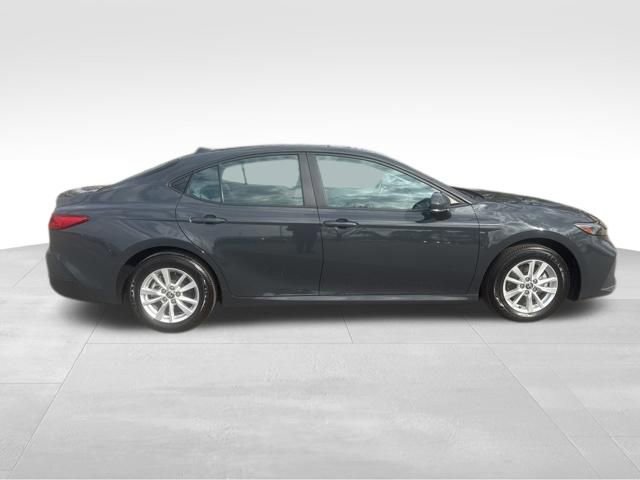 Used 2025 Toyota Camry LE image 6