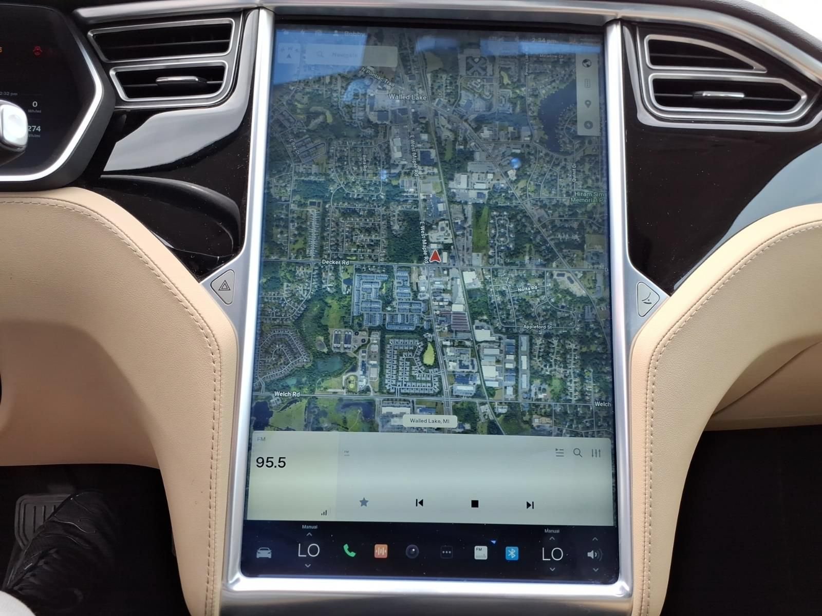Used 2014 Tesla Model S 60 RWD image 14