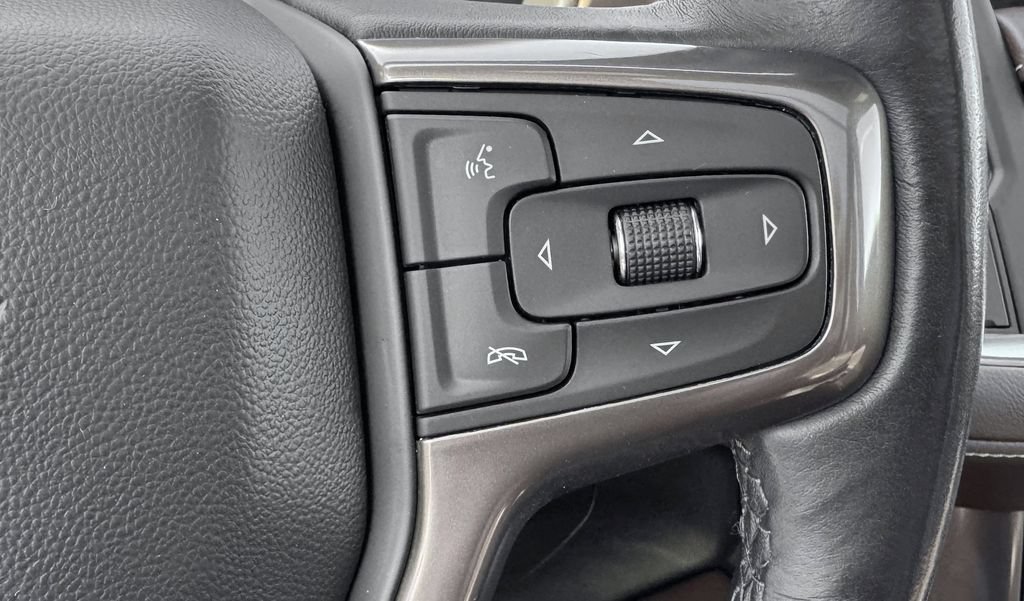 Used 2022 Chevrolet Suburban High Country AWD/4WD image 23