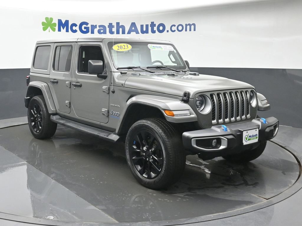 Used 2023 Jeep Wrangler Unlimited Sahara image 2