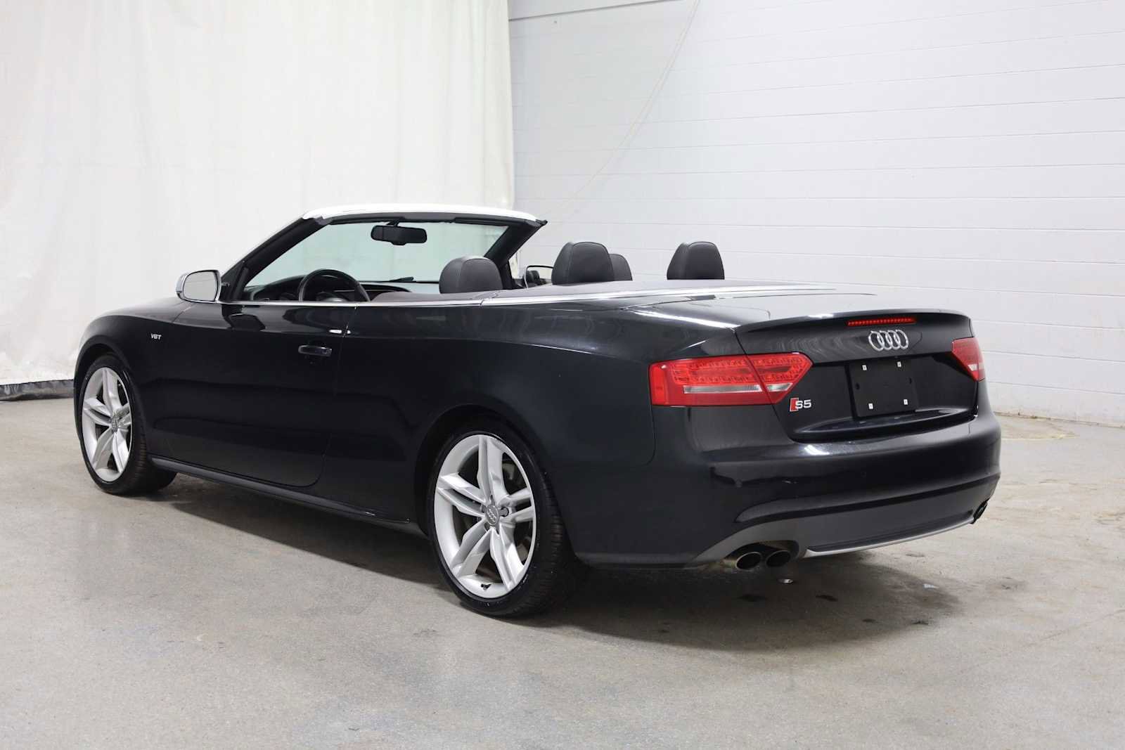 Used 2011 Audi S5 Prestige w/ Prestige Pkg image 3