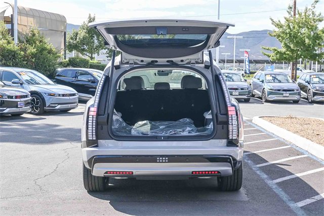 New 2026 Hyundai Ioniq 9 SEL image 7