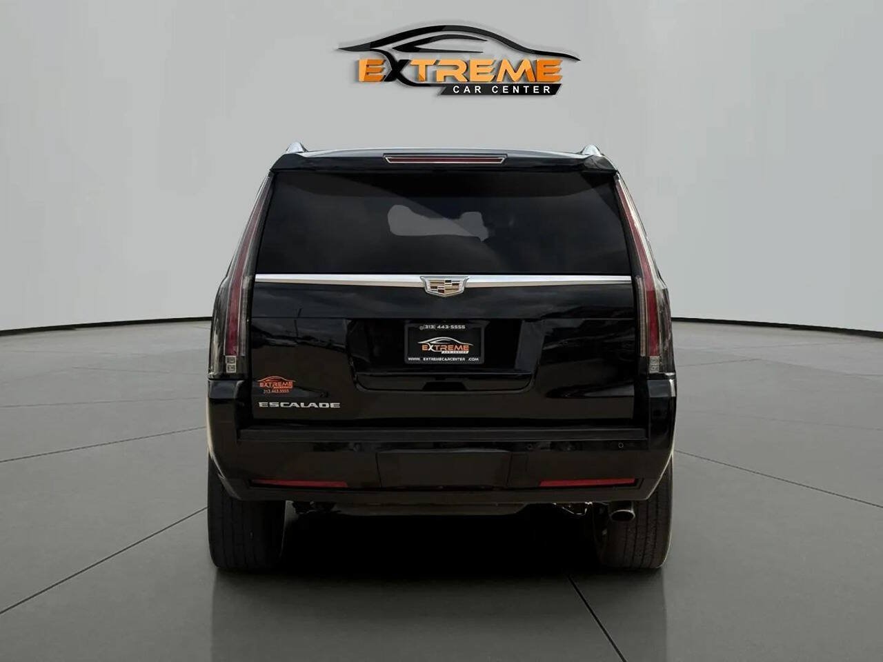 Used 2016 Cadillac Escalade Luxury AWD/4WD image 5