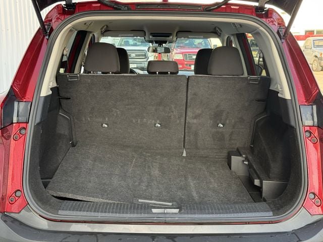 Used 2023 Nissan Rogue SV FWD image 30