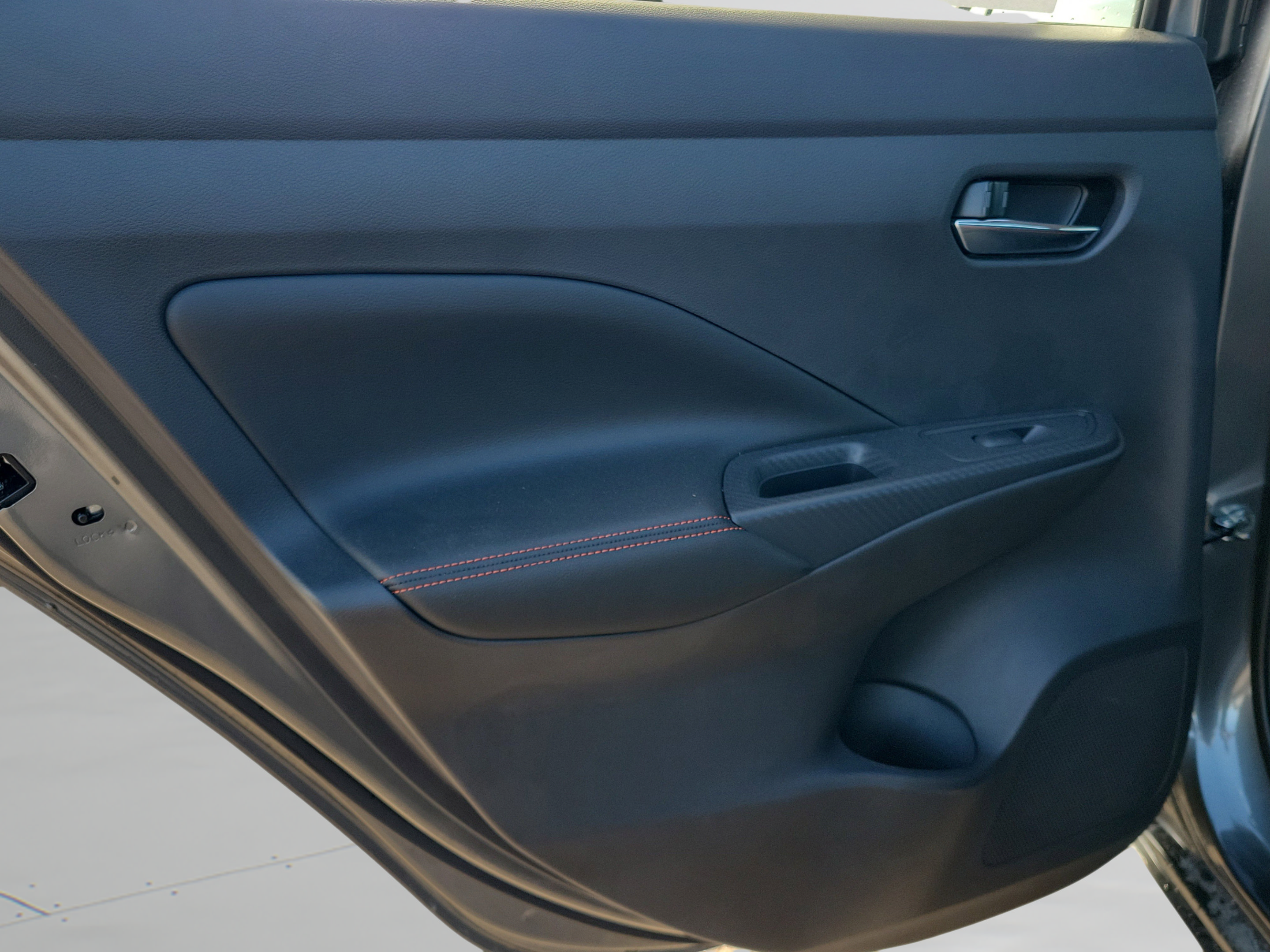 New 2025 Nissan Versa SR w/ Trunk Package FWD image 8