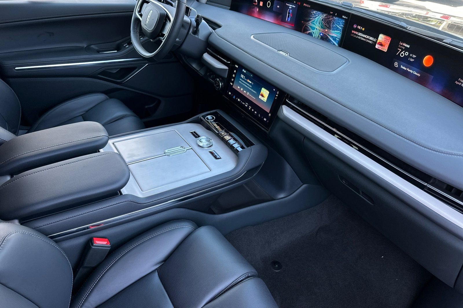 New 2026 Lincoln Navigator L Premier image 16