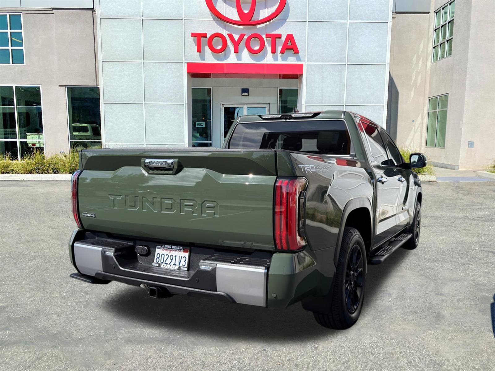 Used 2023 Toyota Tundra Limited w/ TRD Off-Road Package AWD/4WD image 8