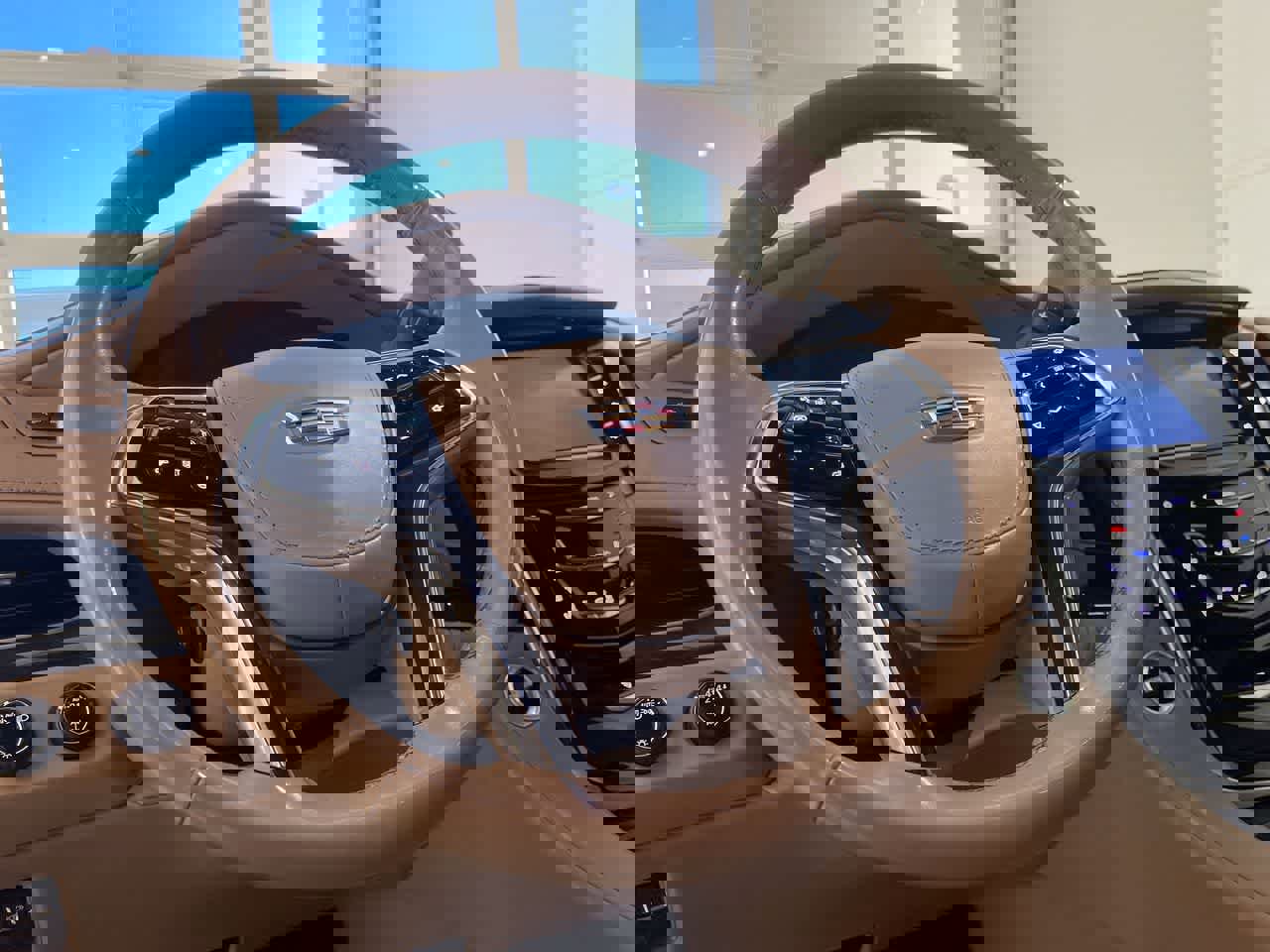 Used 2020 Cadillac Escalade ESV Platinum image 14