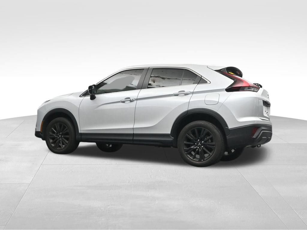 Used 2024 Mitsubishi Eclipse Cross LE AWD/4WD image 12