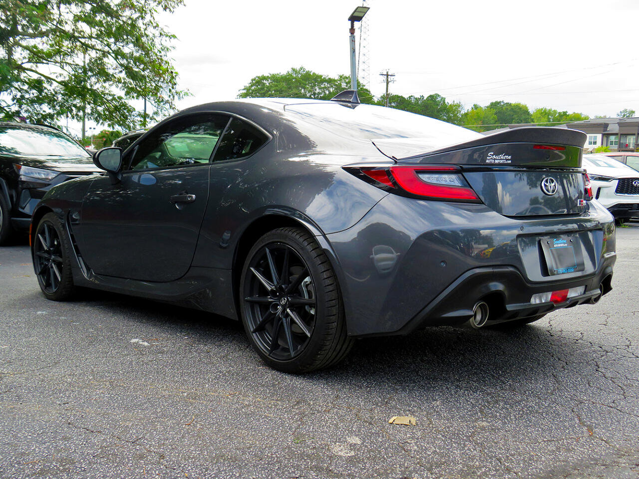 Used 2024 Toyota GR86 Premium image 9
