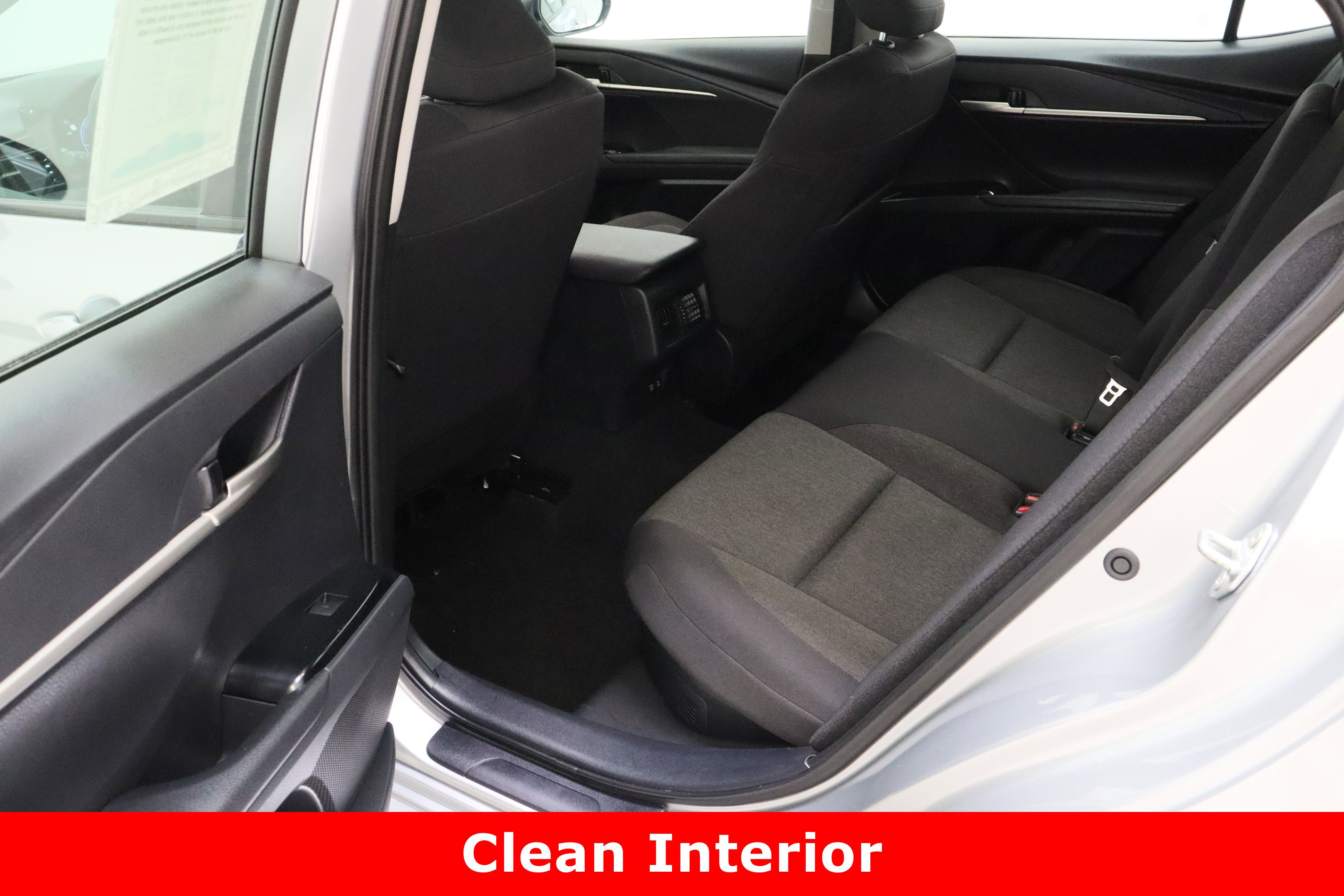 Used 2025 Toyota Camry LE FWD image 26