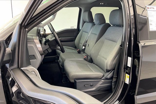 Used 2025 Ford F150 XLT w/ Equipment Group 301A Standard AWD/4WD image 18