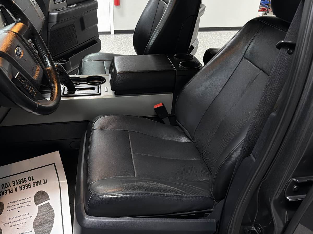 Used 2015 Ford Expedition EL XLT w/ Equipment Group 202A image 11