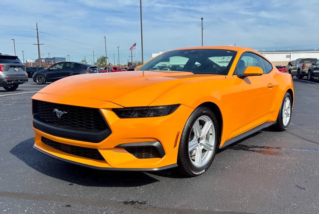 Used 2026 Ford Mustang Coupe RWD image 3