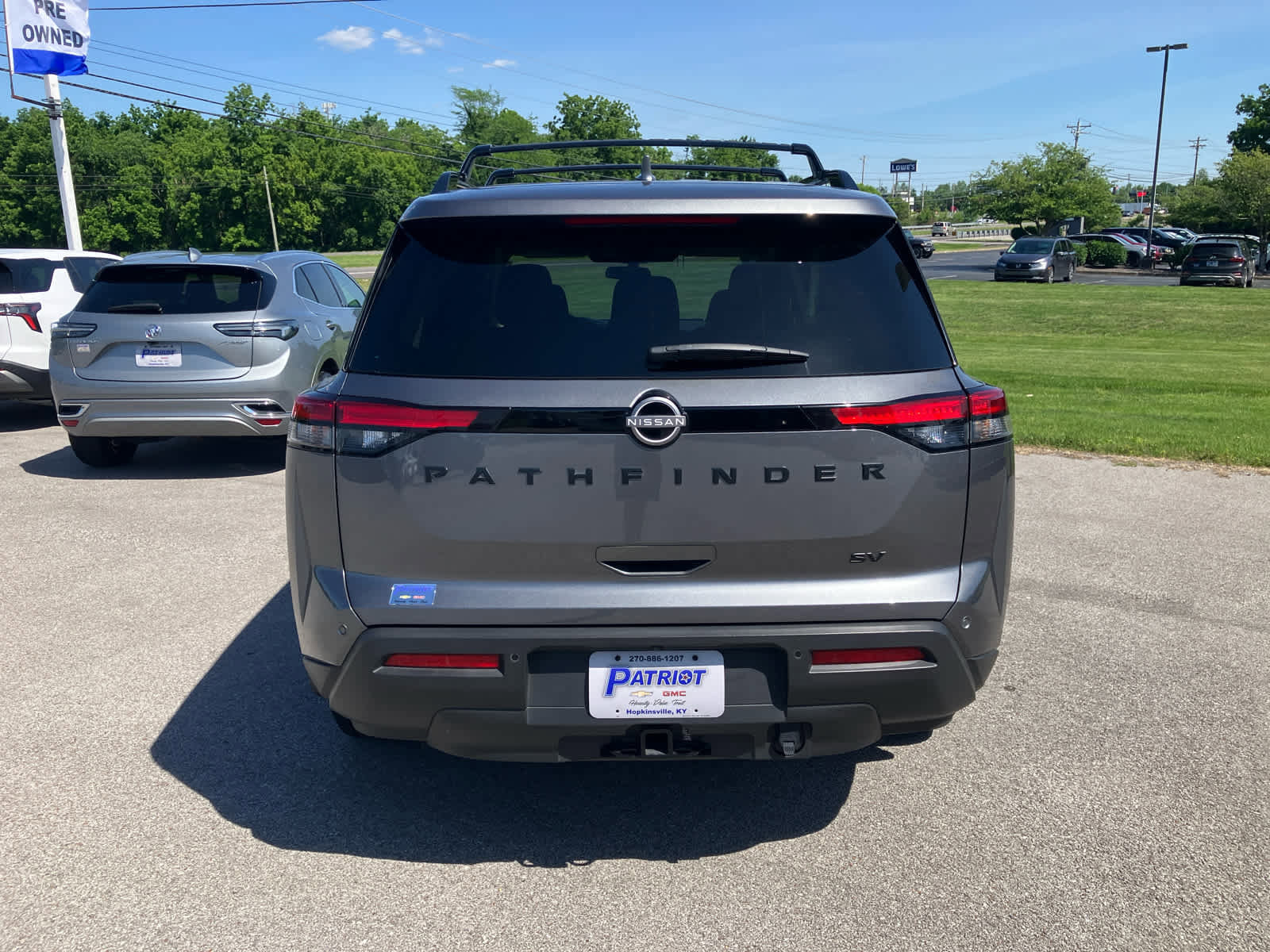 Used 2024 Nissan Pathfinder SV w/ SV Premium Package FWD image 6