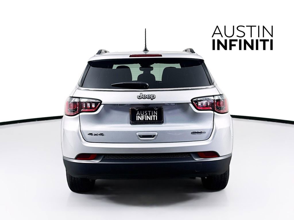 Used 2025 Jeep Compass Latitude image 6